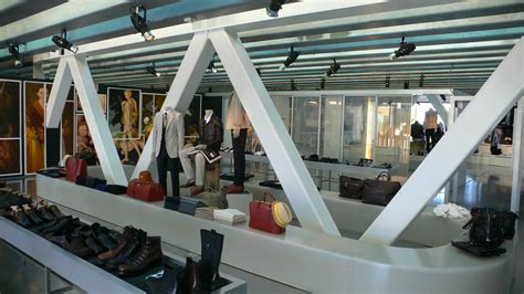 prada store beverly hills
